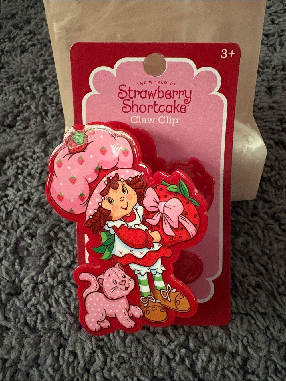 NWT The World of Strawberry Shortcake, Strawberry Shortcake themed clip
